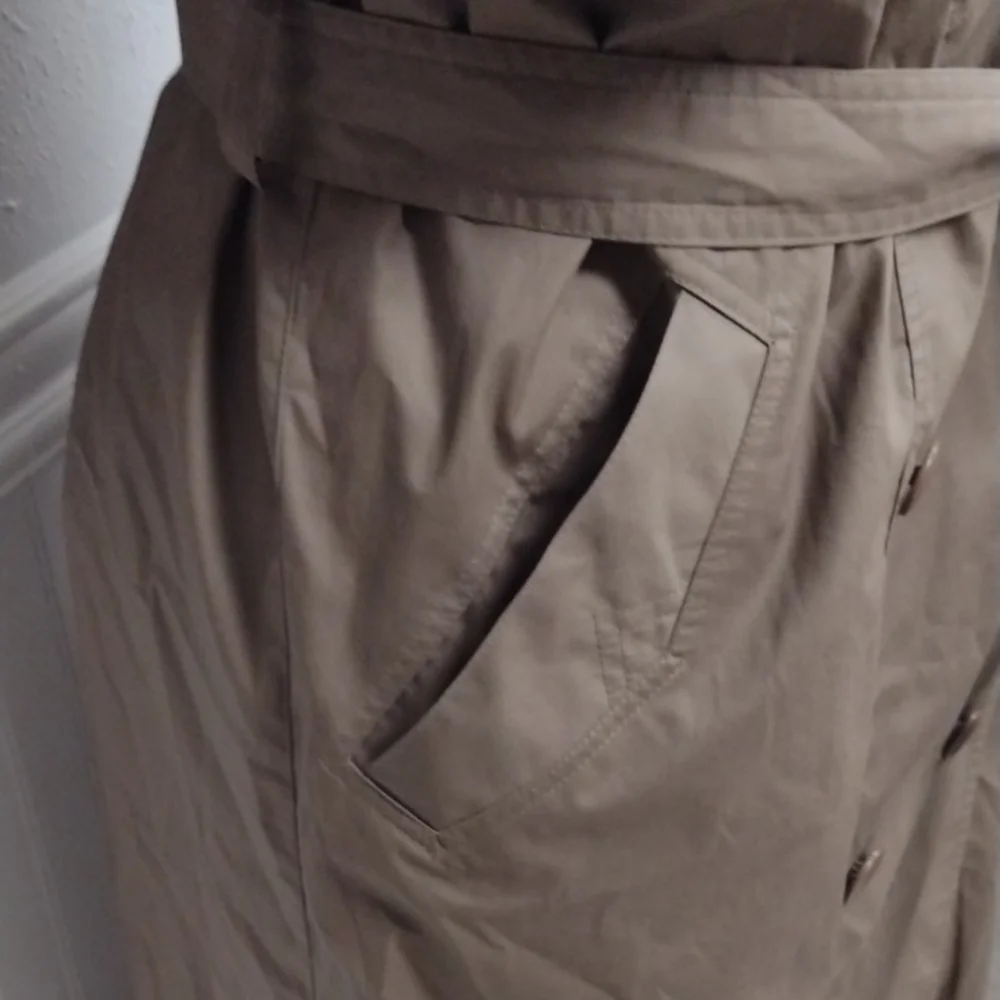 Coat Collectibles Women Classic Brown Trench Coat, Vacation,Travel. - Picture 4 of 14